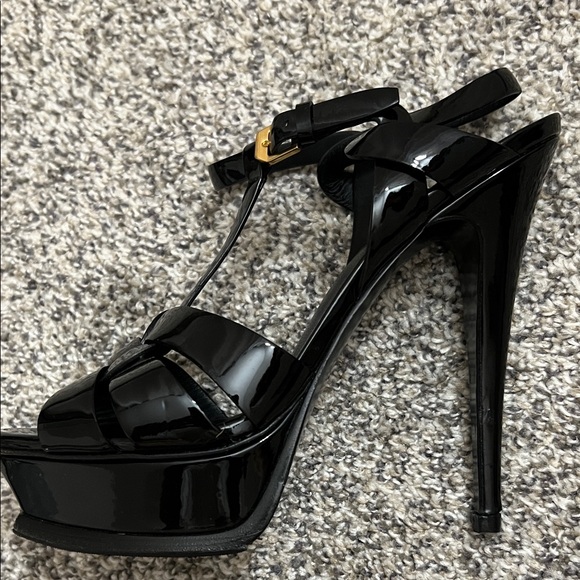 YSL | Tribute Sandals - Picture 6 of 14